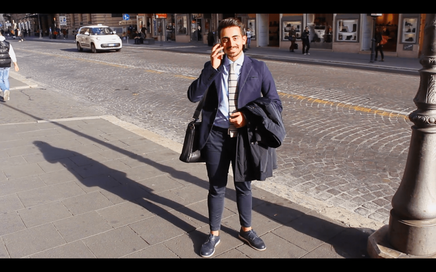 Het is waar: in heel Italië neemt men de telefoon op met 'pronto'.