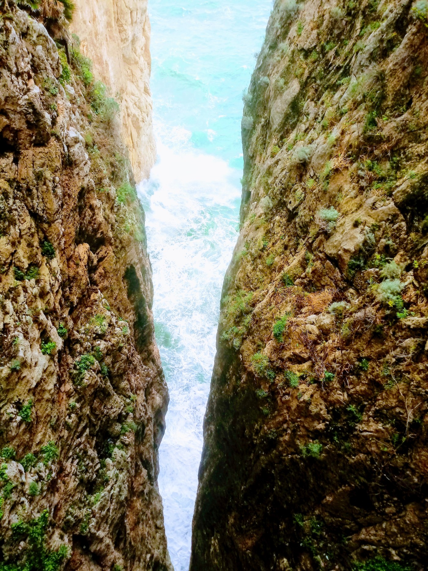 De gespleten berg van Gaeta